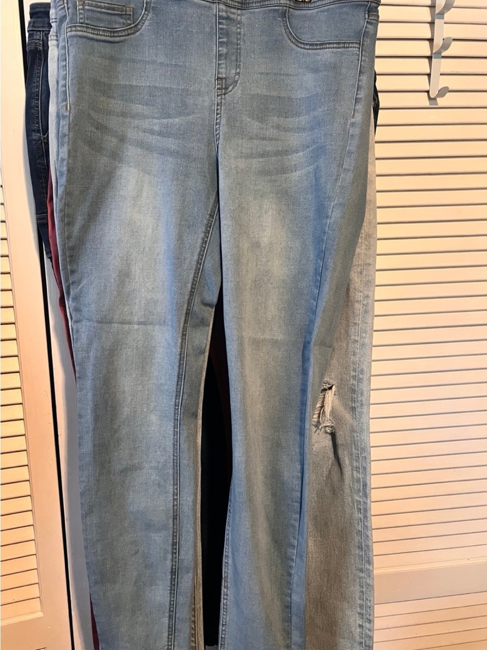 Women’s Lictznee Light Blue Pull on Style Skinny Stretch Jeans